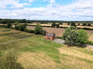 Photo 27- click for photo gallery